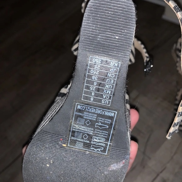 Beautiful - Picture 4 of 12